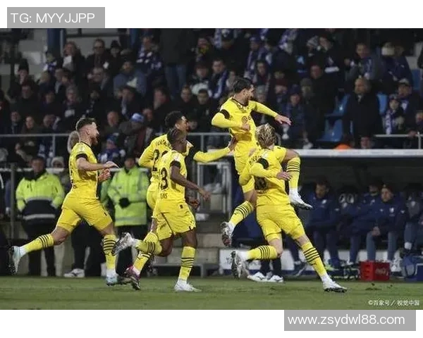 多特蒙德球迷暴力事件导致欧冠客场禁赛三场并罚款50万欧元